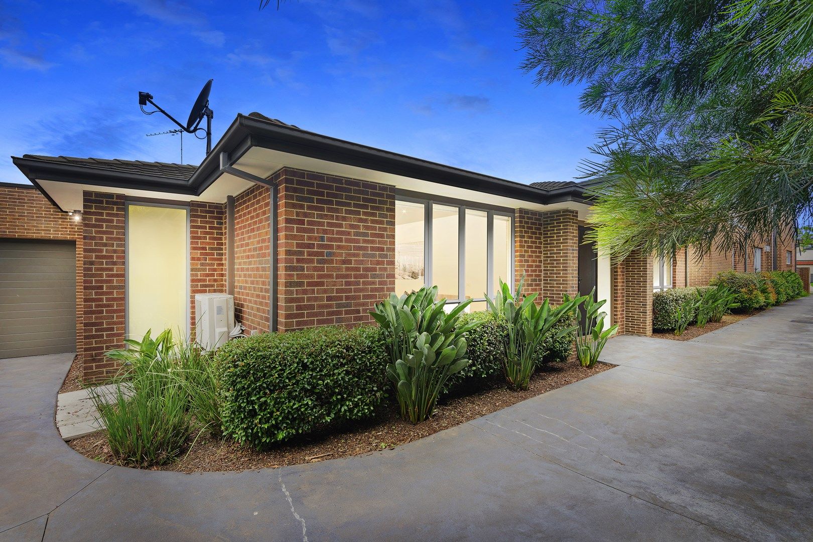 1/37 Raleigh Street, Clarinda VIC 3169, Image 0