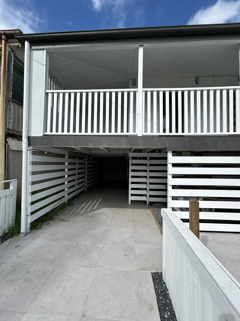 Additional image 8 of Room 1/114 West, Allenstown QLD 4700