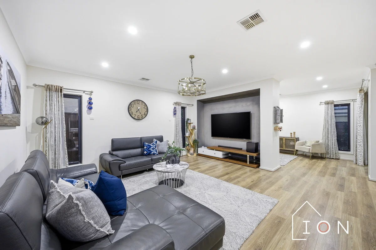 Additional image 11 of 8 Bluebank Avenue, Clyde North VIC 3978