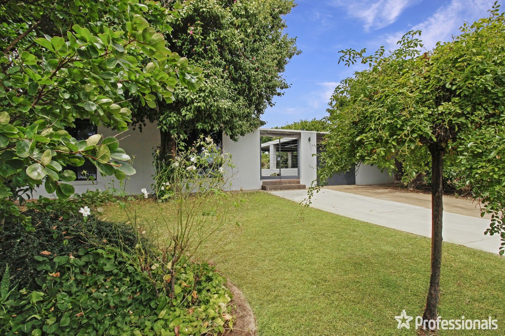 19 Eastlake Drive, Lake Albert NSW 2650 House For Rent Domain