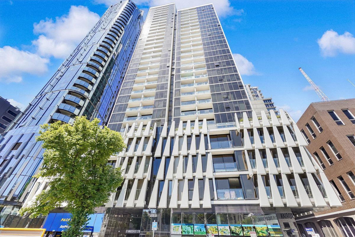 2 bedrooms Apartment / Unit / Flat in 1607/33 Mackenzie MELBOURNE VIC, 3000