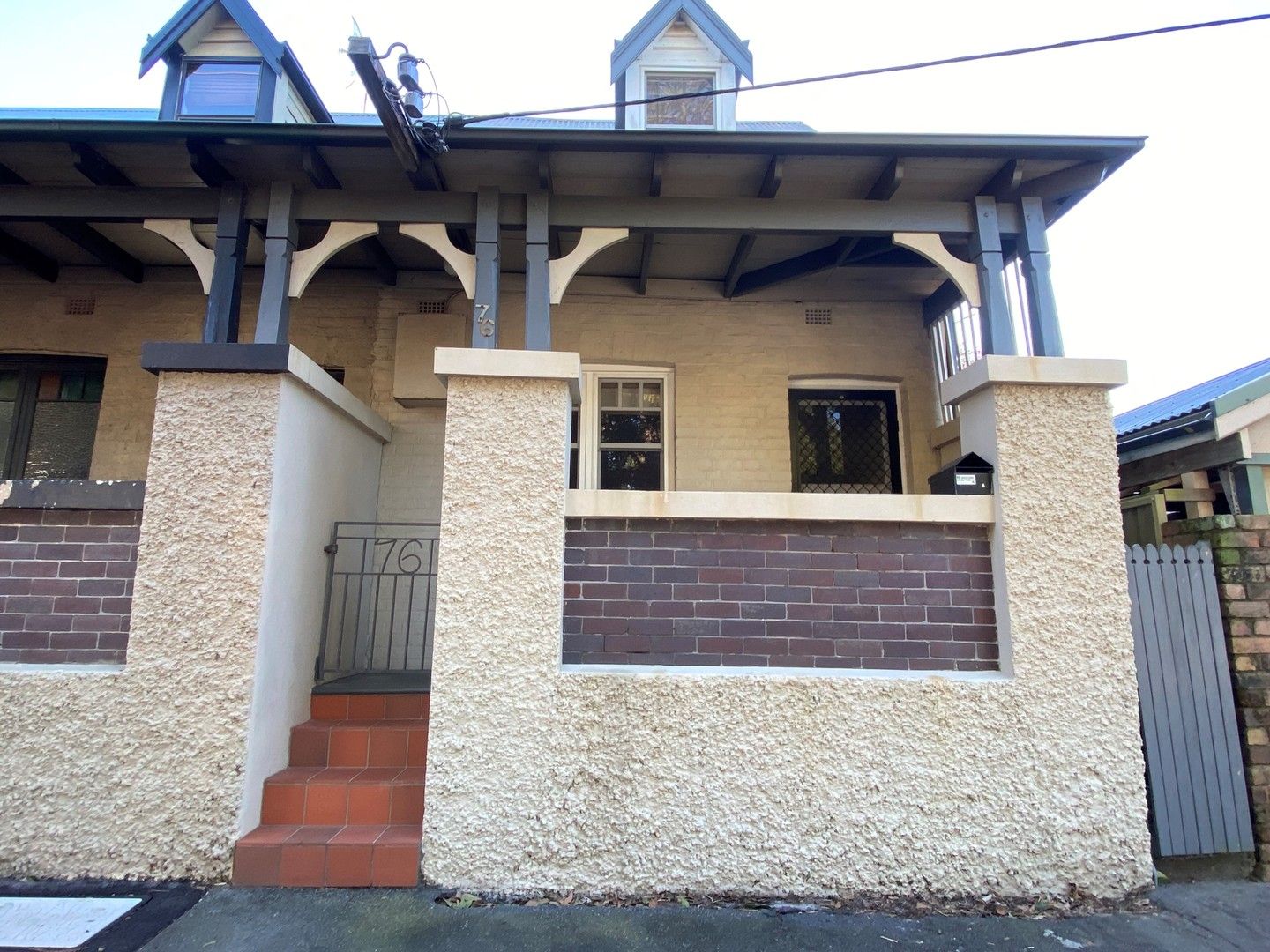 2 bedrooms House in 76 Parry Street COOKS HILL NSW, 2300