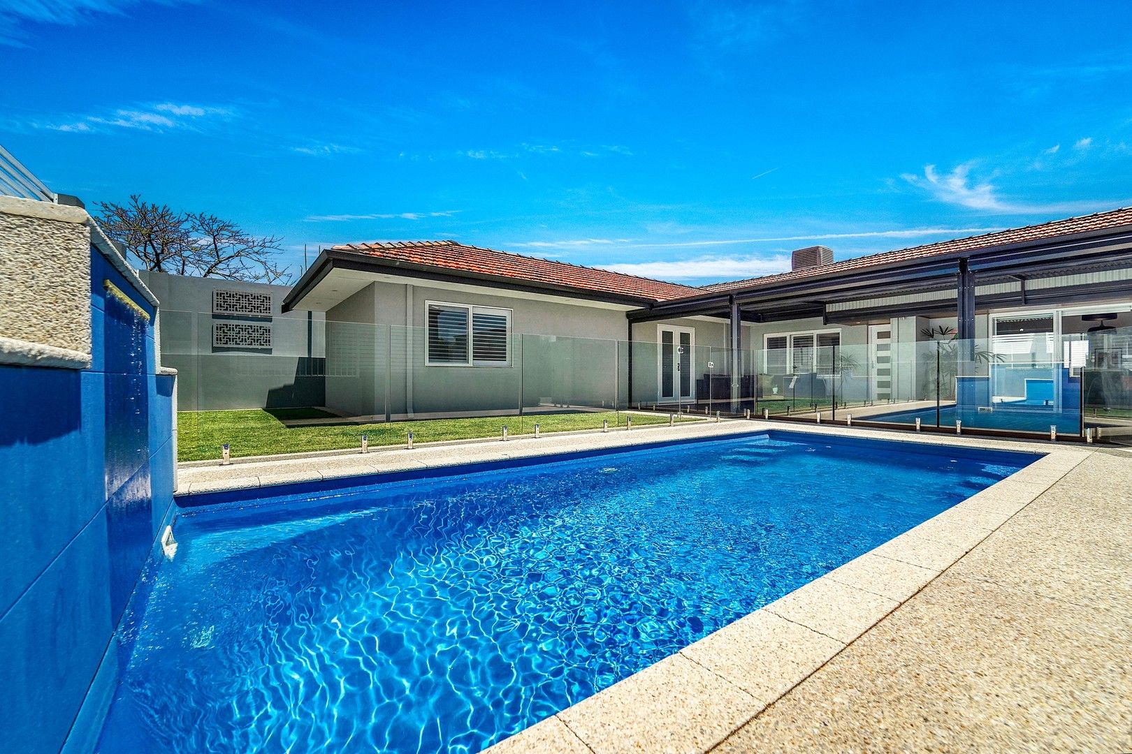 4 bedrooms House in 34 Sergeant Road MELVILLE WA, 6156