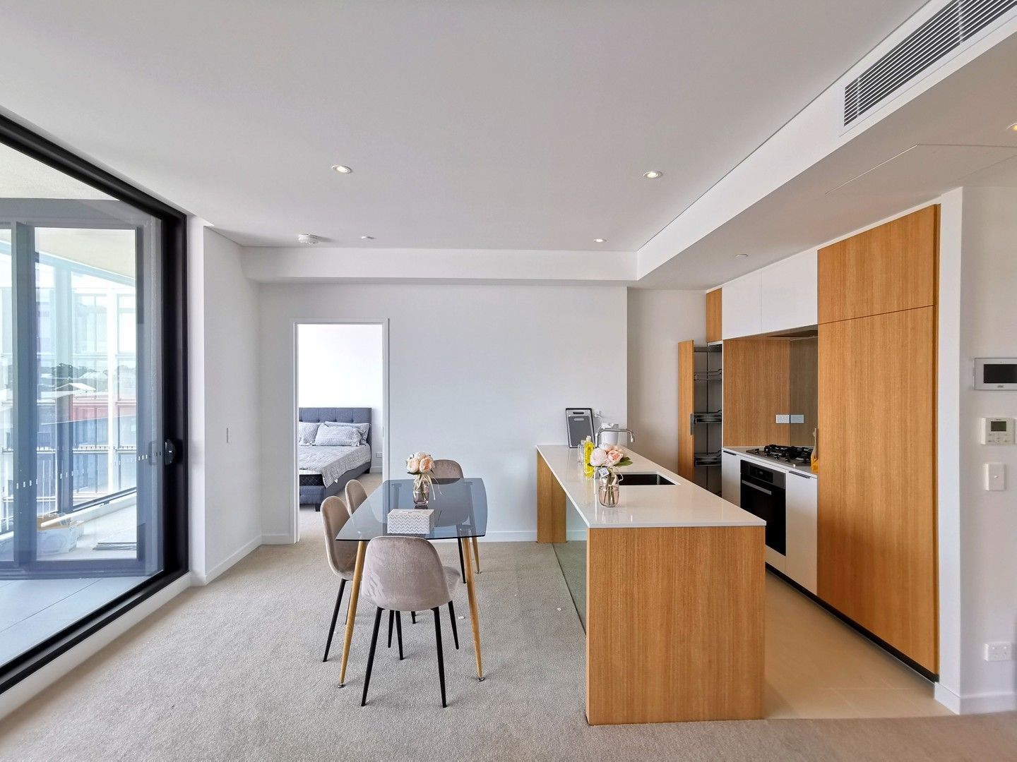 2 bedrooms Apartment / Unit / Flat in A806/18 O' Dea Ave WATERLOO NSW, 2017