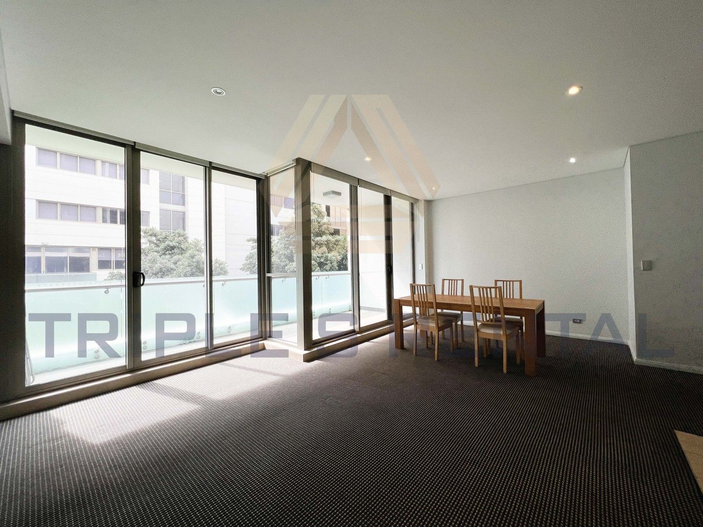 2 bedrooms Apartment / Unit / Flat in 139/9 Victoria Park Parade ZETLAND NSW, 2017