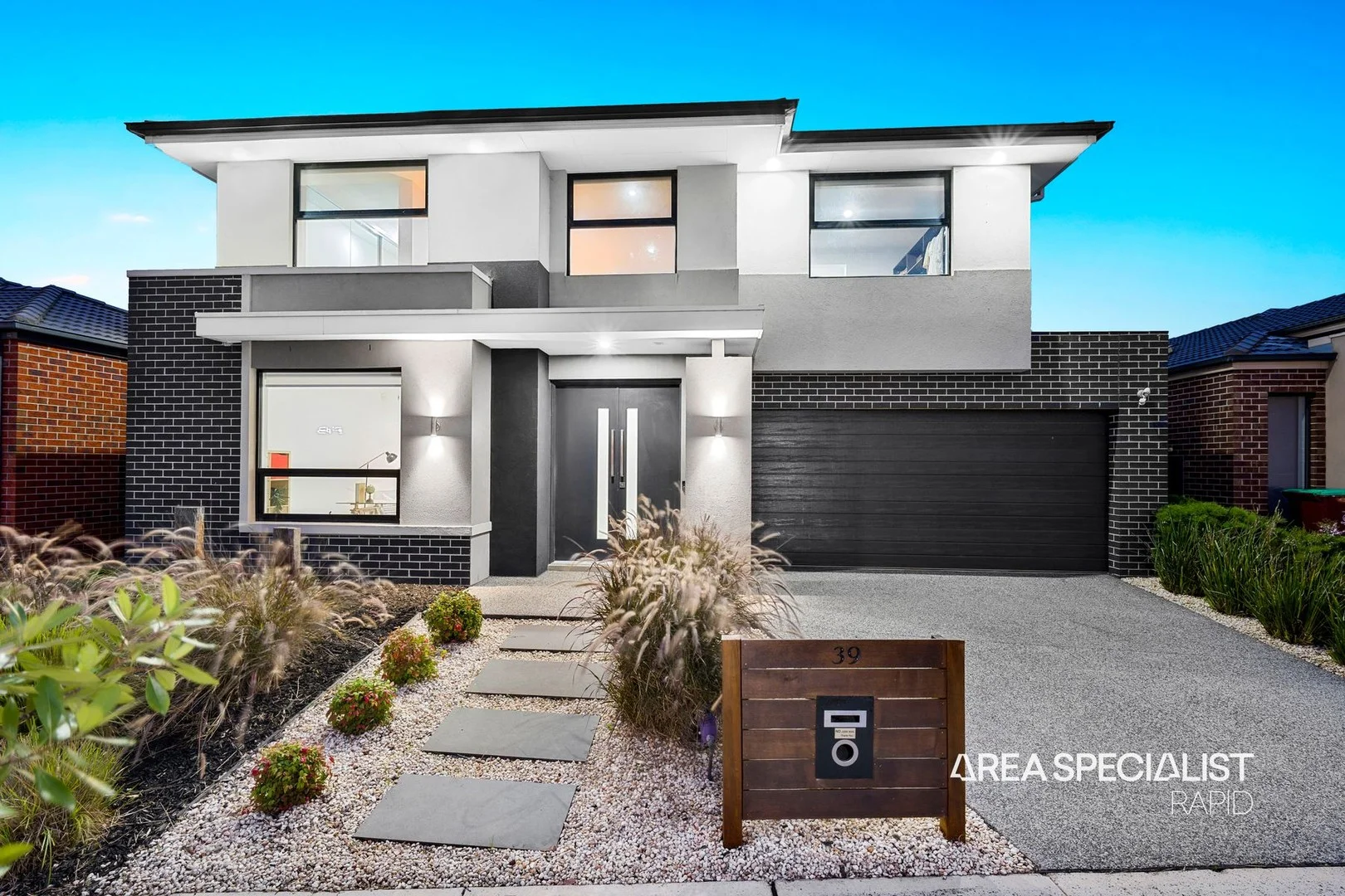 39 Honeybark Crescent, Lyndhurst VIC 3975