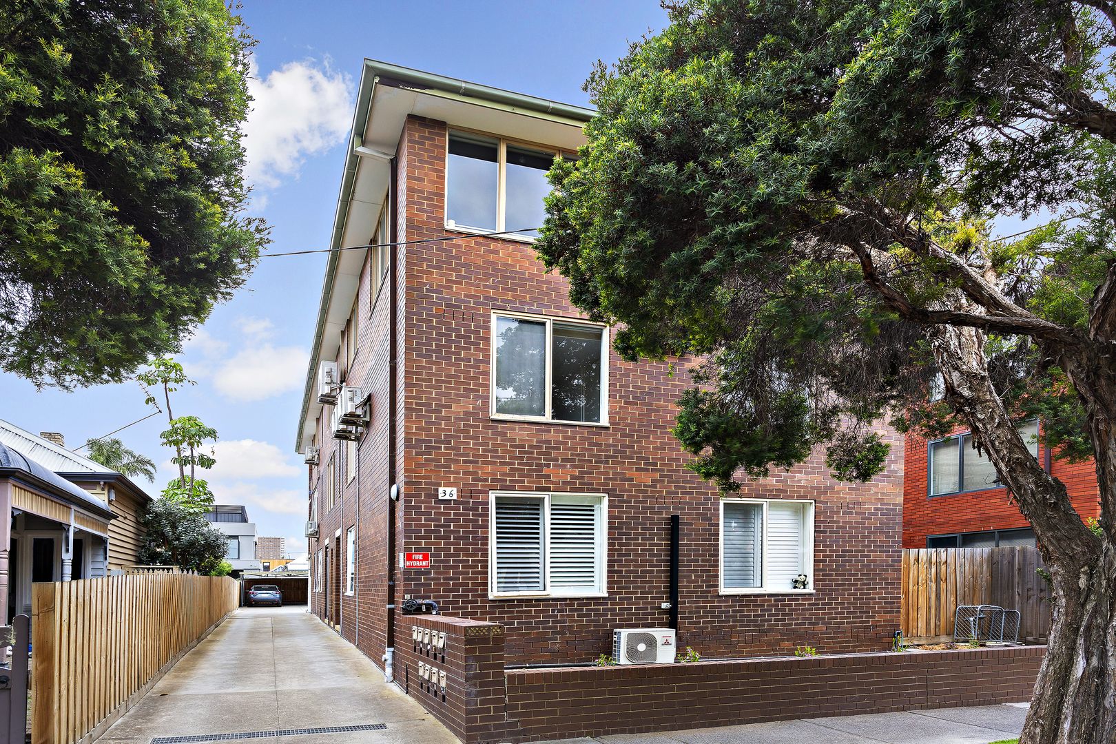 1 bedrooms Apartment / Unit / Flat in 2/36 Davison Street RICHMOND VIC, 3121
