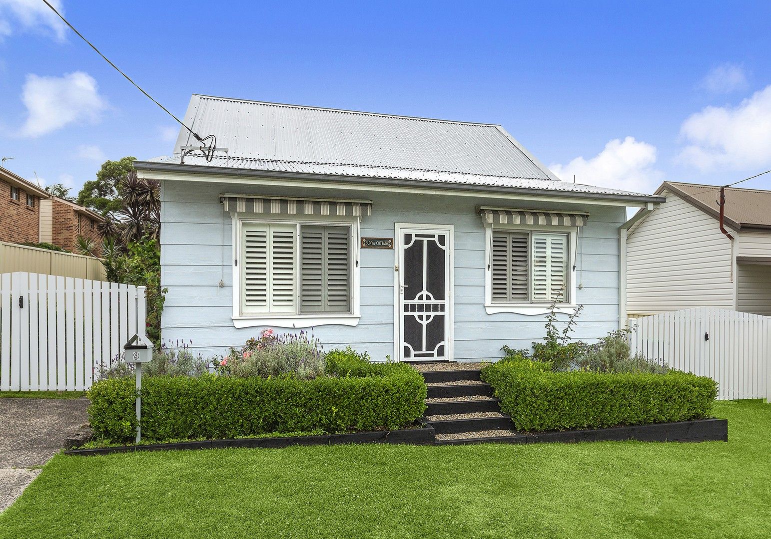 3 bedrooms House in 9 Robert Street CORRIMAL NSW, 2518