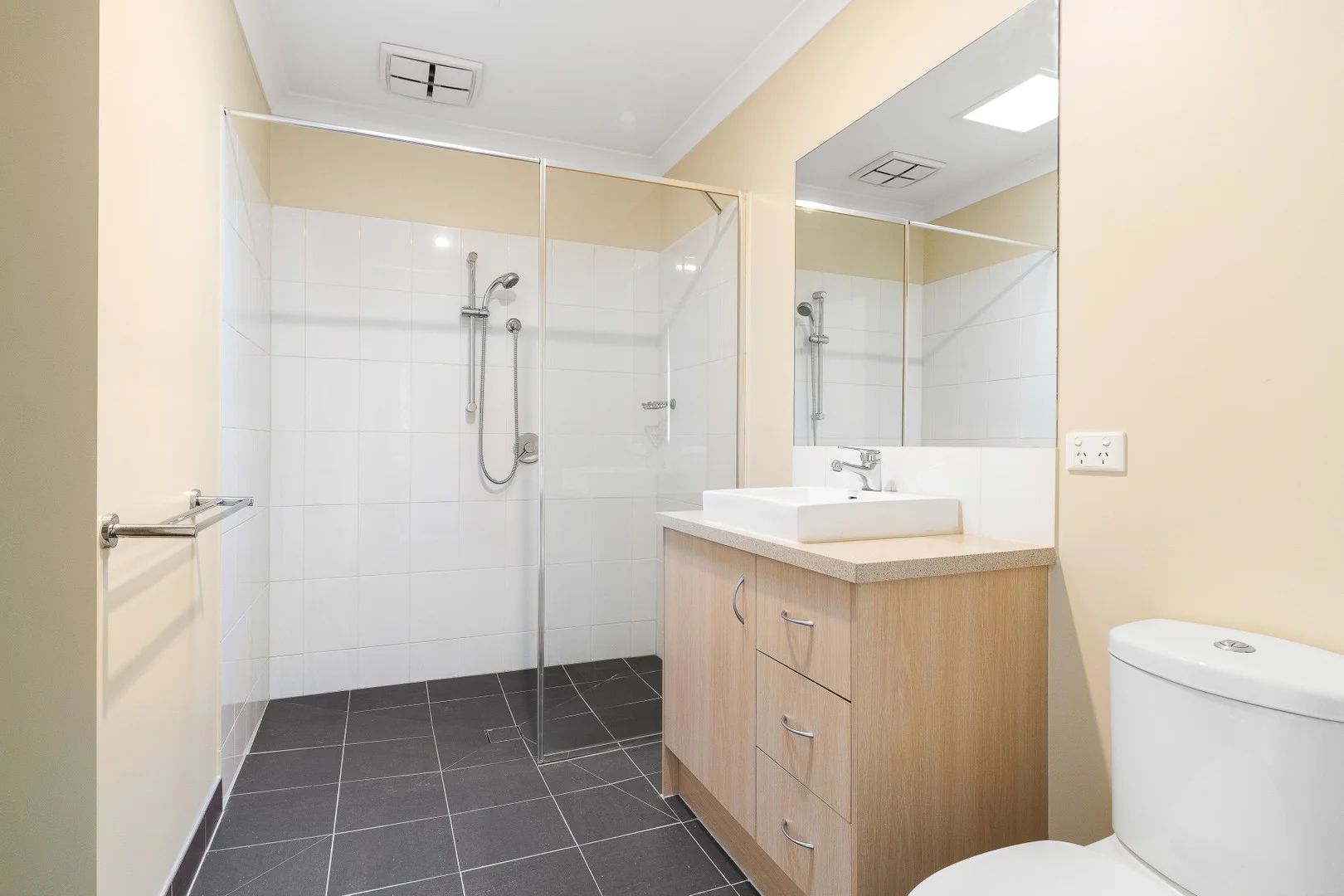 Additional image 7 of 8/5 Bainbridge Avenue, Seaford VIC 3198