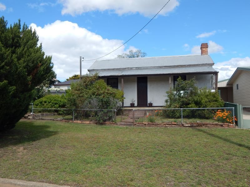 18 Short Street, Cooma NSW 2630 | Domain