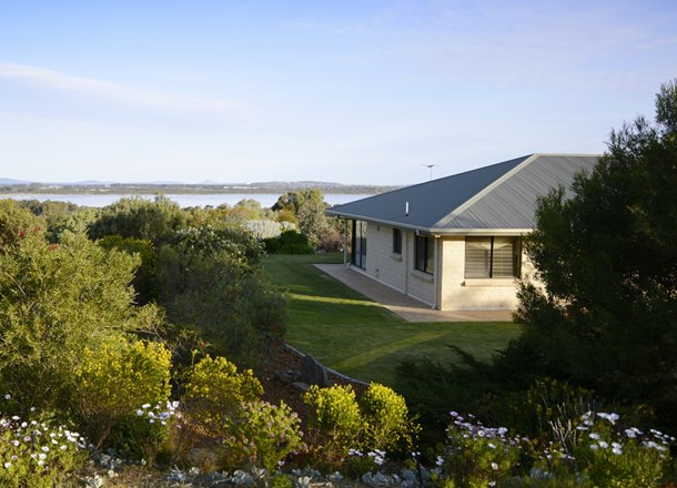 16 Island Views, Monjingup WA 6450