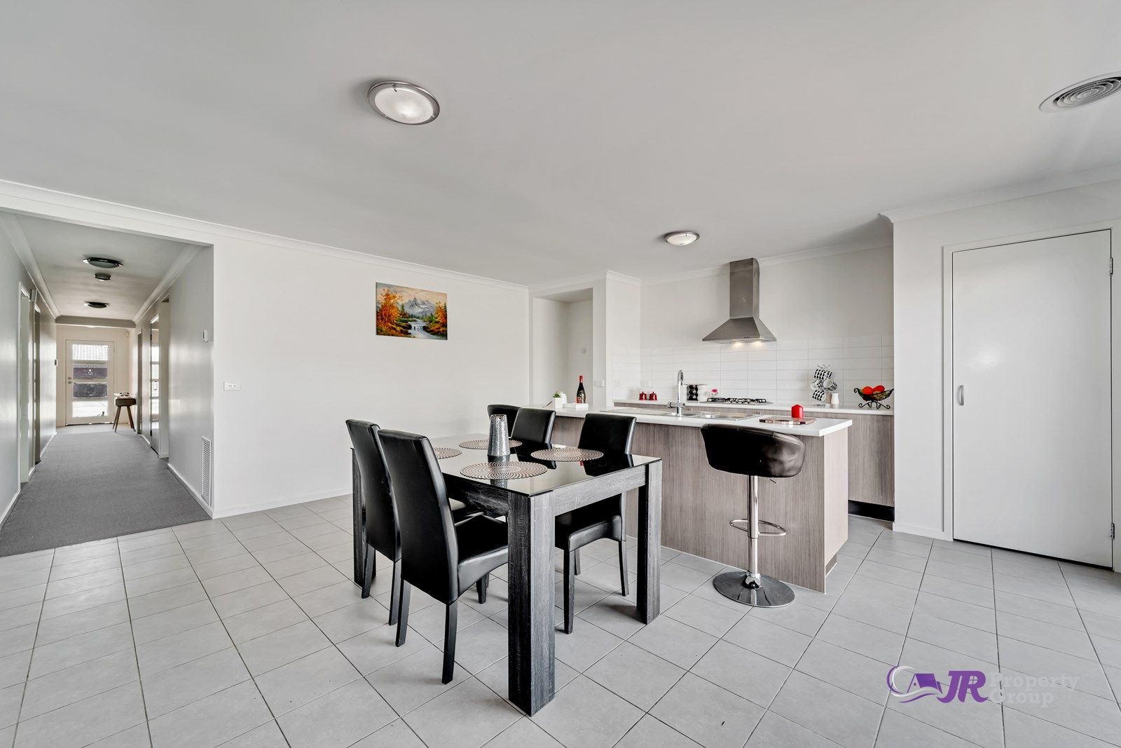 10 Jansar Street, Point Cook VIC 3030, Image 2