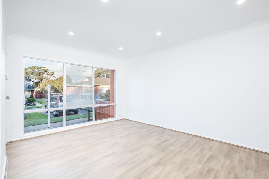 35/22-24 Taronga Parade, Caringbah NSW 2229, Image 2