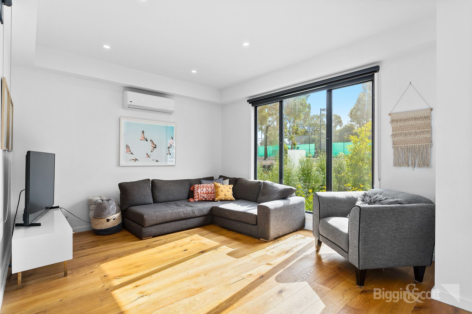 1/15 Cypress Avenue, Brooklyn VIC 3012, Image 2