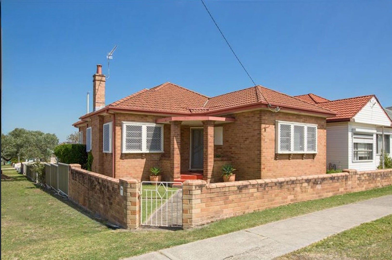 12 Evans St, Belmont NSW 2280, Image 0