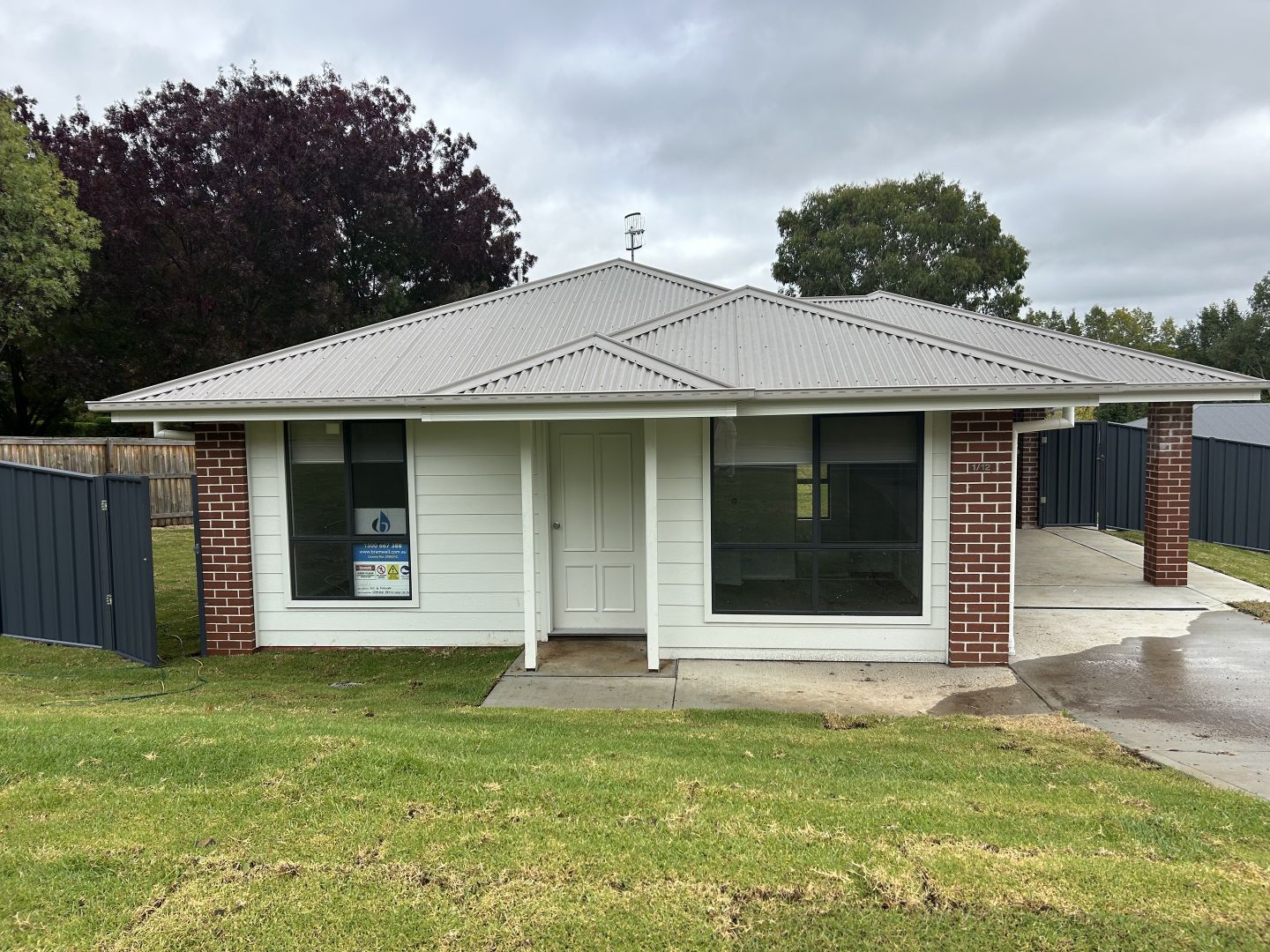 3 bedrooms Semi-Detached in 2/12 Niagara Street ARMIDALE NSW, 2350