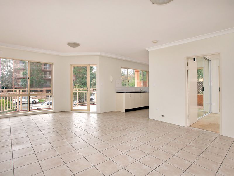 3/24-26 Fourth Avenue, BLACKTOWN NSW 2148, Image 2