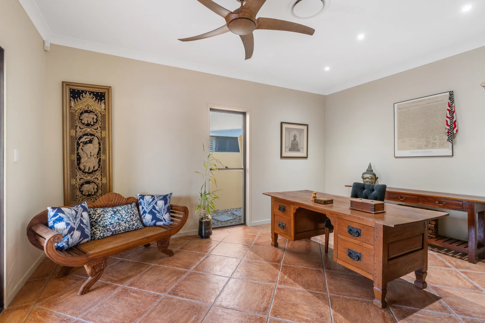 Additional image 19 of 72 Sir Bruce Small Boulevard, Benowa Waters QLD 4217