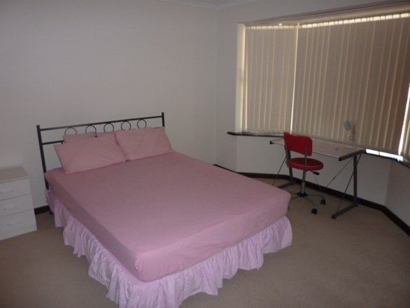 225 Manning Road (Rooms Available), Waterford WA 6152, Image 1