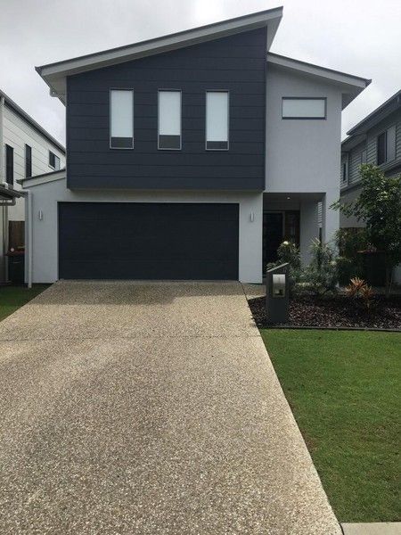 4 bedrooms House in 12 Panama Crescent MOUNTAIN CREEK QLD, 4557