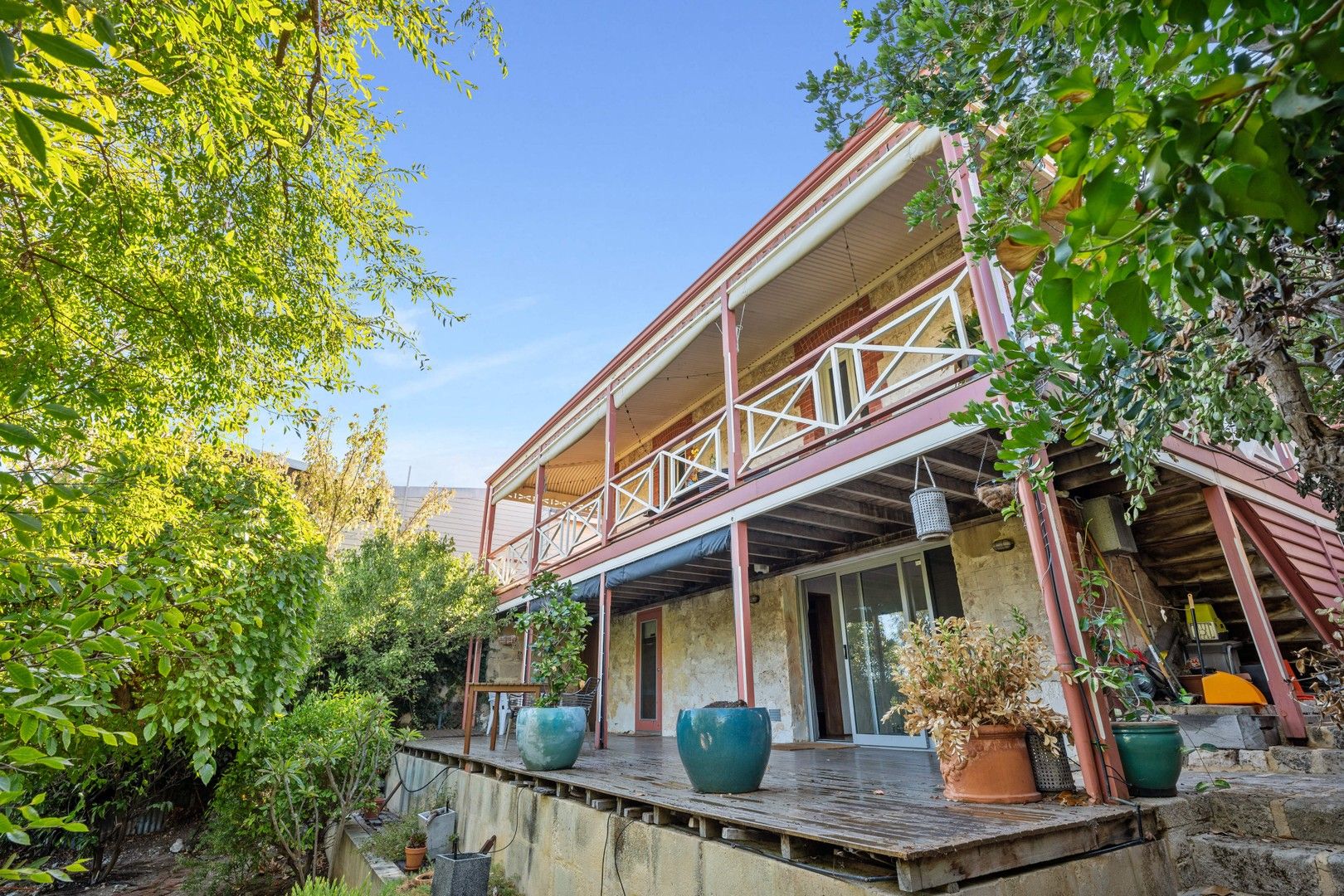 4 bedrooms House in 5 Bateman Street FREMANTLE WA, 6160