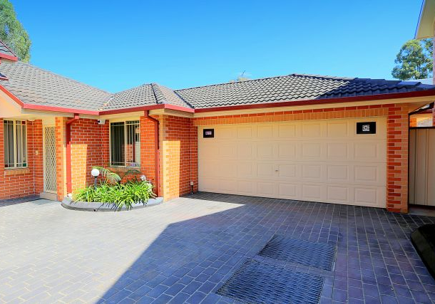 8/125 Rex Road, Georges Hall NSW 2198
