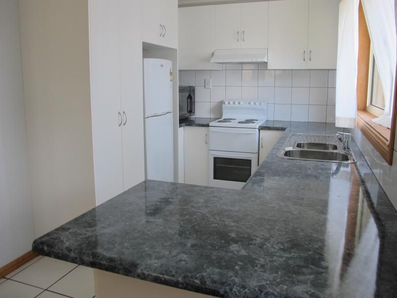 1 bedrooms House in 8a Foy Avenue FIGTREE NSW, 2525