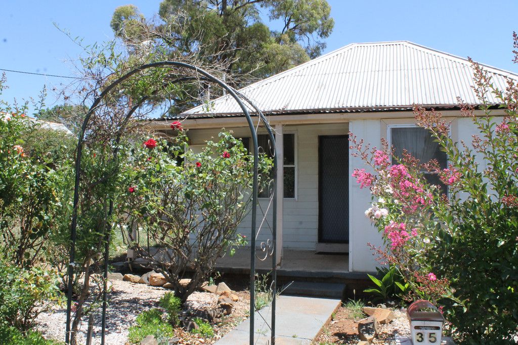 35 Bullinda Street, Dunedoo NSW 2844, Image 0