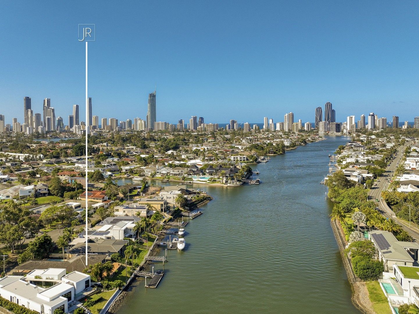 3 bedrooms House in 5 La Spezia Court ISLE OF CAPRI QLD, 4217