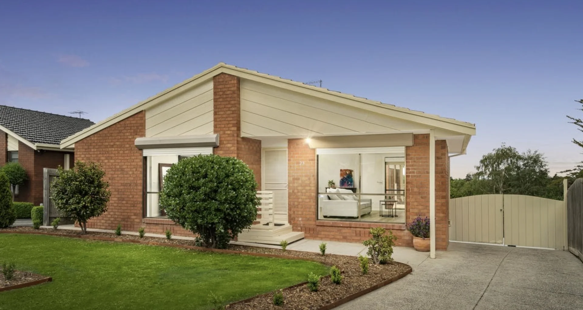 23 Centenary Drive, Mill Park VIC 3082