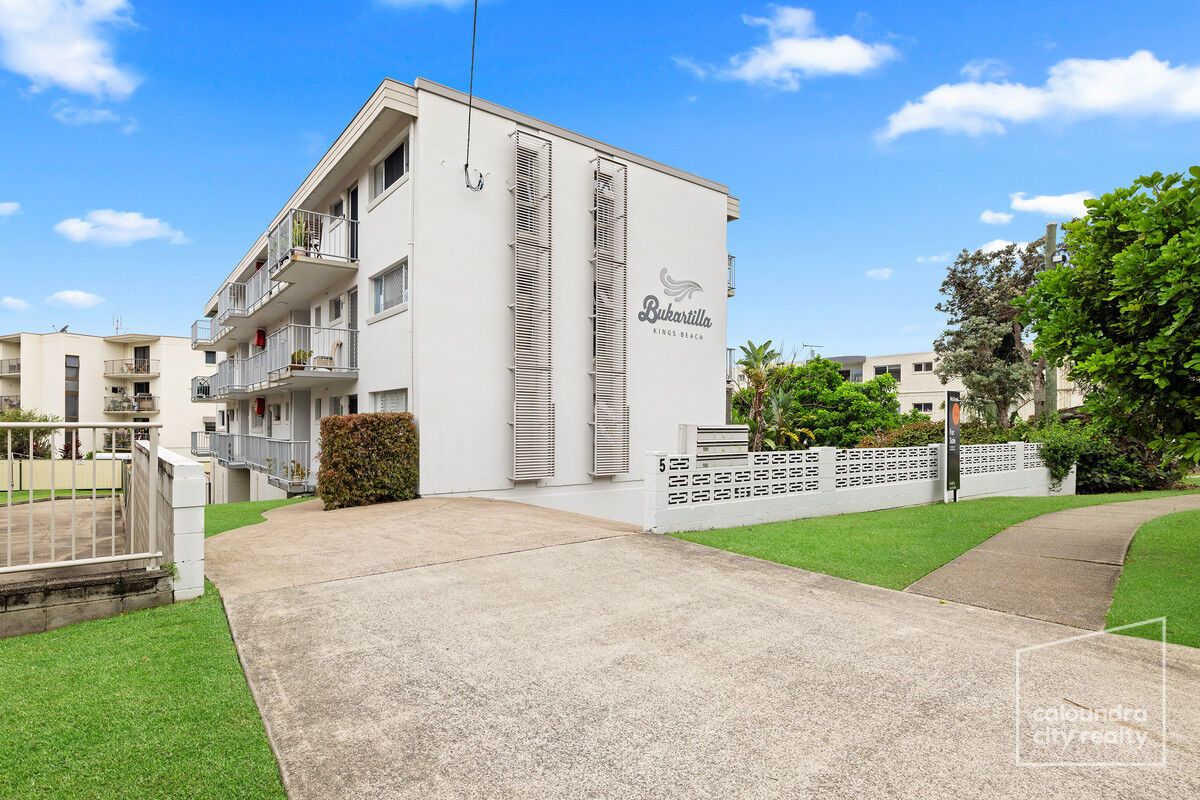 2 bedrooms Apartment / Unit / Flat in 5 Orvieto Terrace KINGS BEACH QLD, 4551