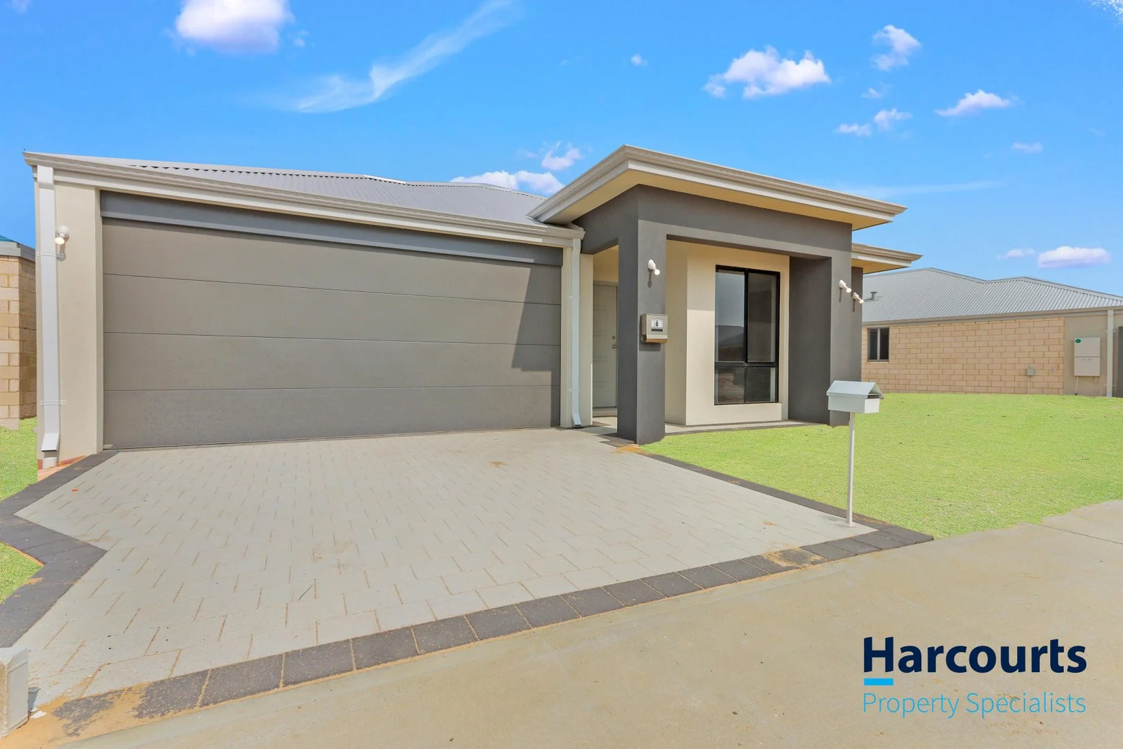 6 Oxley Street, Lakelands WA 6180