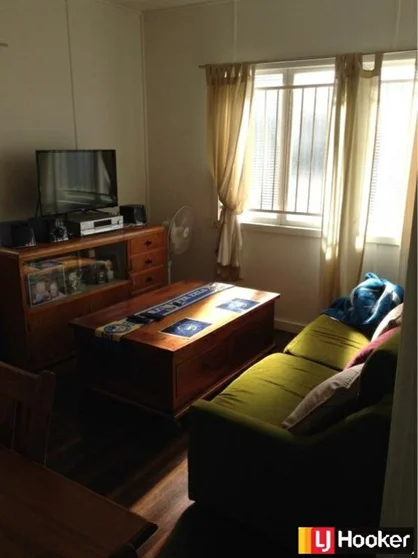 Additional image 4 of 1/127 Singer Street, Wynnum QLD 4178