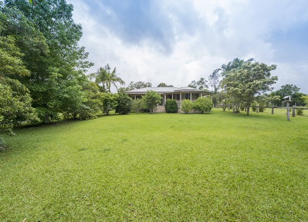 8 Island View Road, Woombah NSW 2469