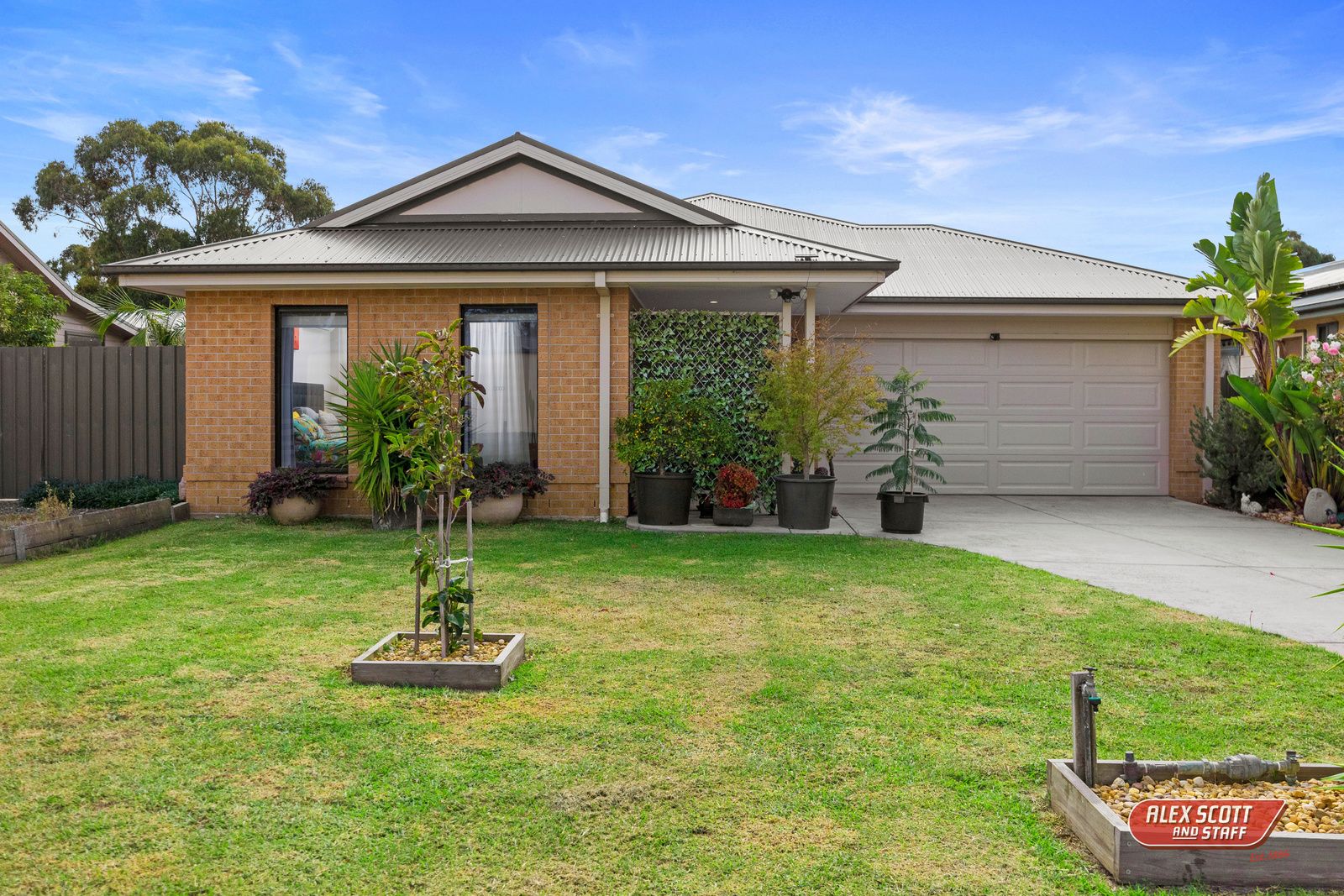 32 Cambridge Street, Lang Lang VIC 3984