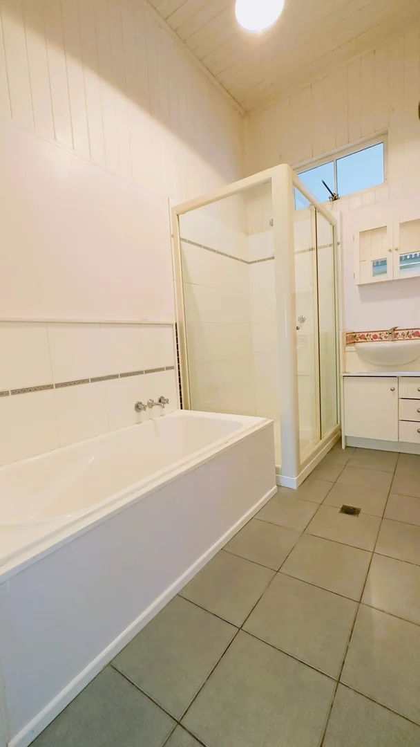 Additional image 11 of 83 Painswick Street, Berserker QLD 4701