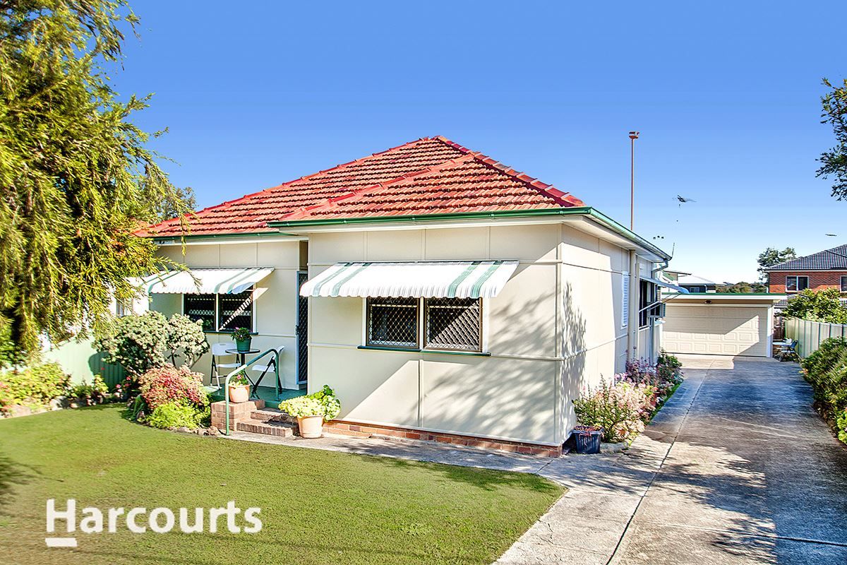 18 Hayes Avenue, Northmead NSW 2152, Image 0