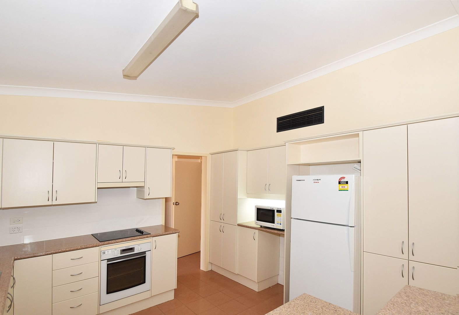 8 Forrest Crescent, Gillen NT 0870, Image 2