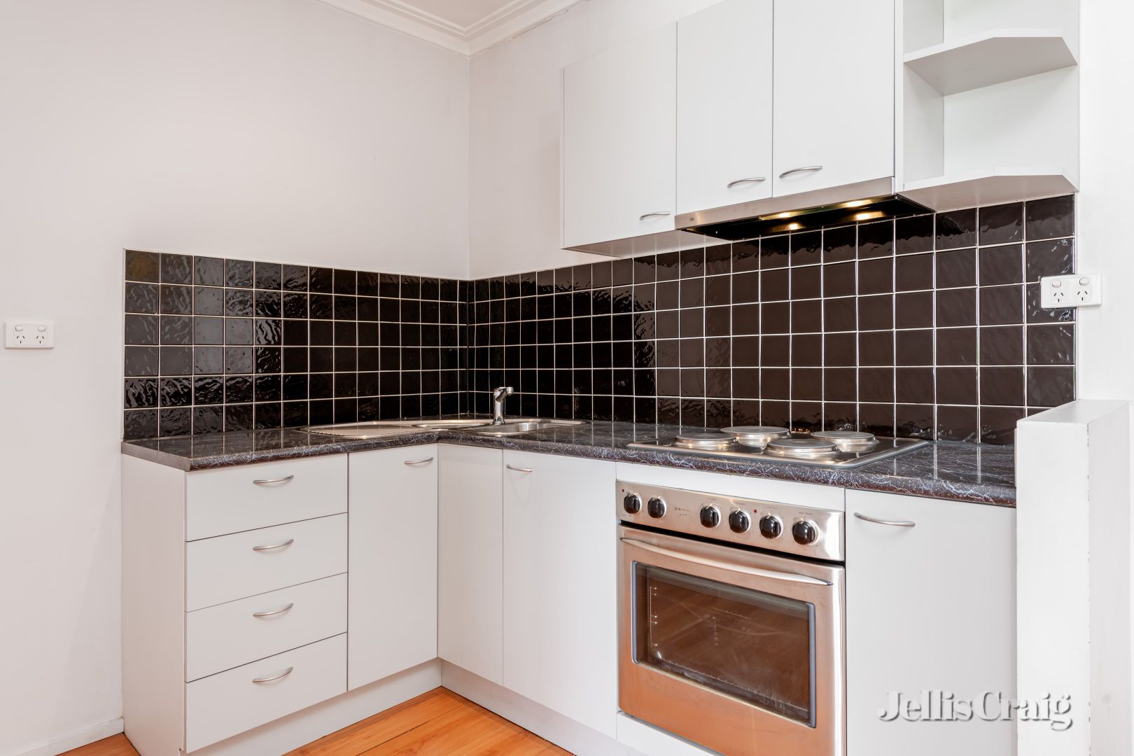 18/109 Heidelberg Road, Clifton Hill Property History & Address
