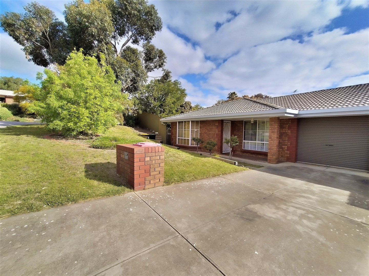 2 bedrooms Apartment / Unit / Flat in 1/7 Alicia Street ABERFOYLE PARK SA, 5159