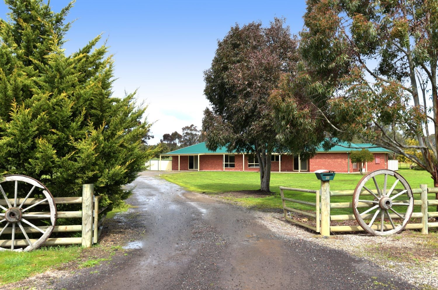 33 Beal Court, Winchelsea VIC 3241, Image 0