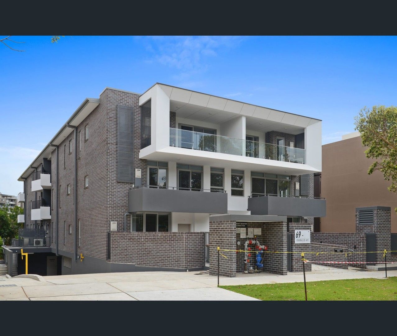3 bedrooms Apartment / Unit / Flat in 302/69 Courallie Avenue HOMEBUSH WEST NSW, 2140