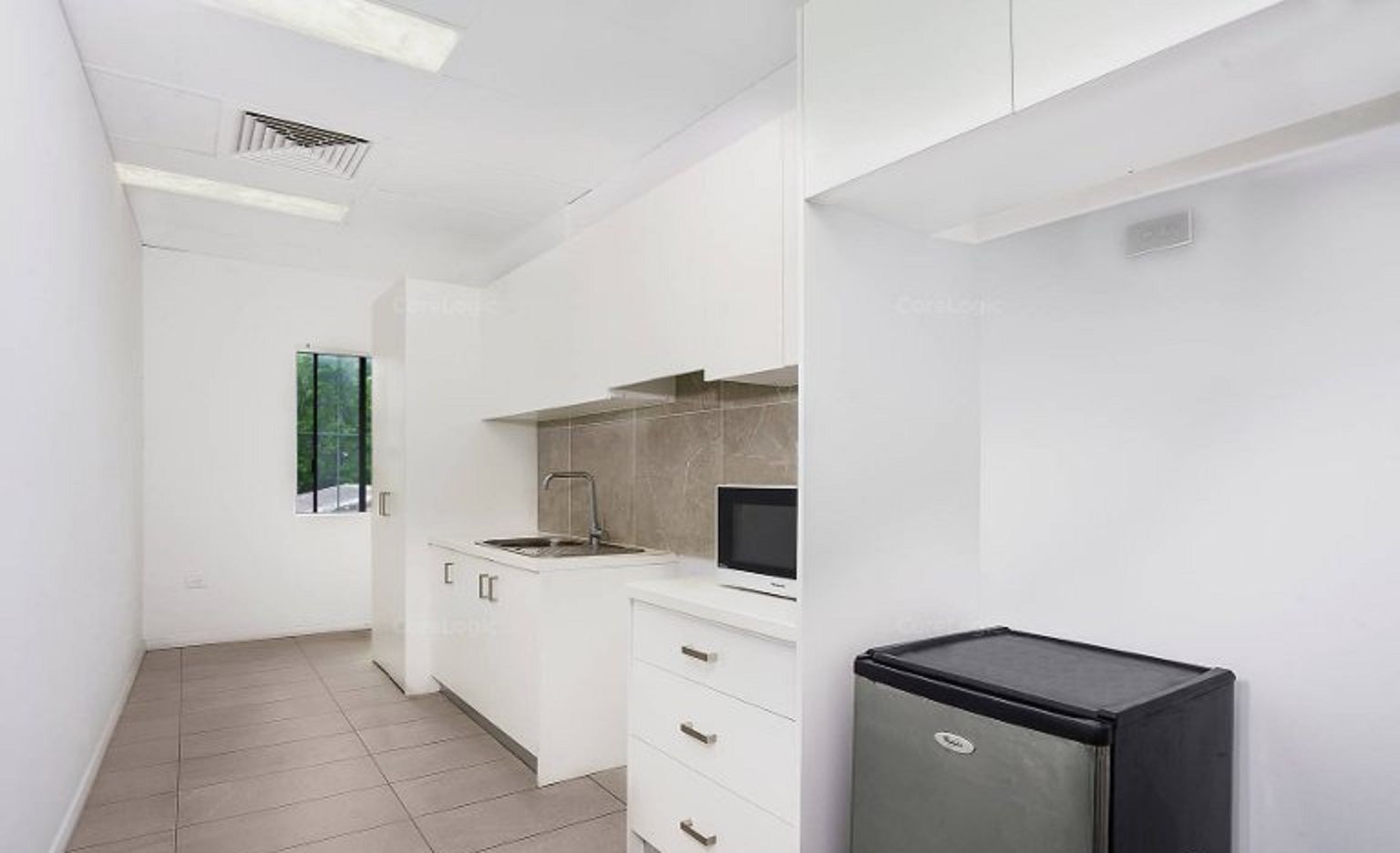 1 bedrooms Apartment / Unit / Flat in 3/168 Belmore Road RIVERWOOD NSW, 2210