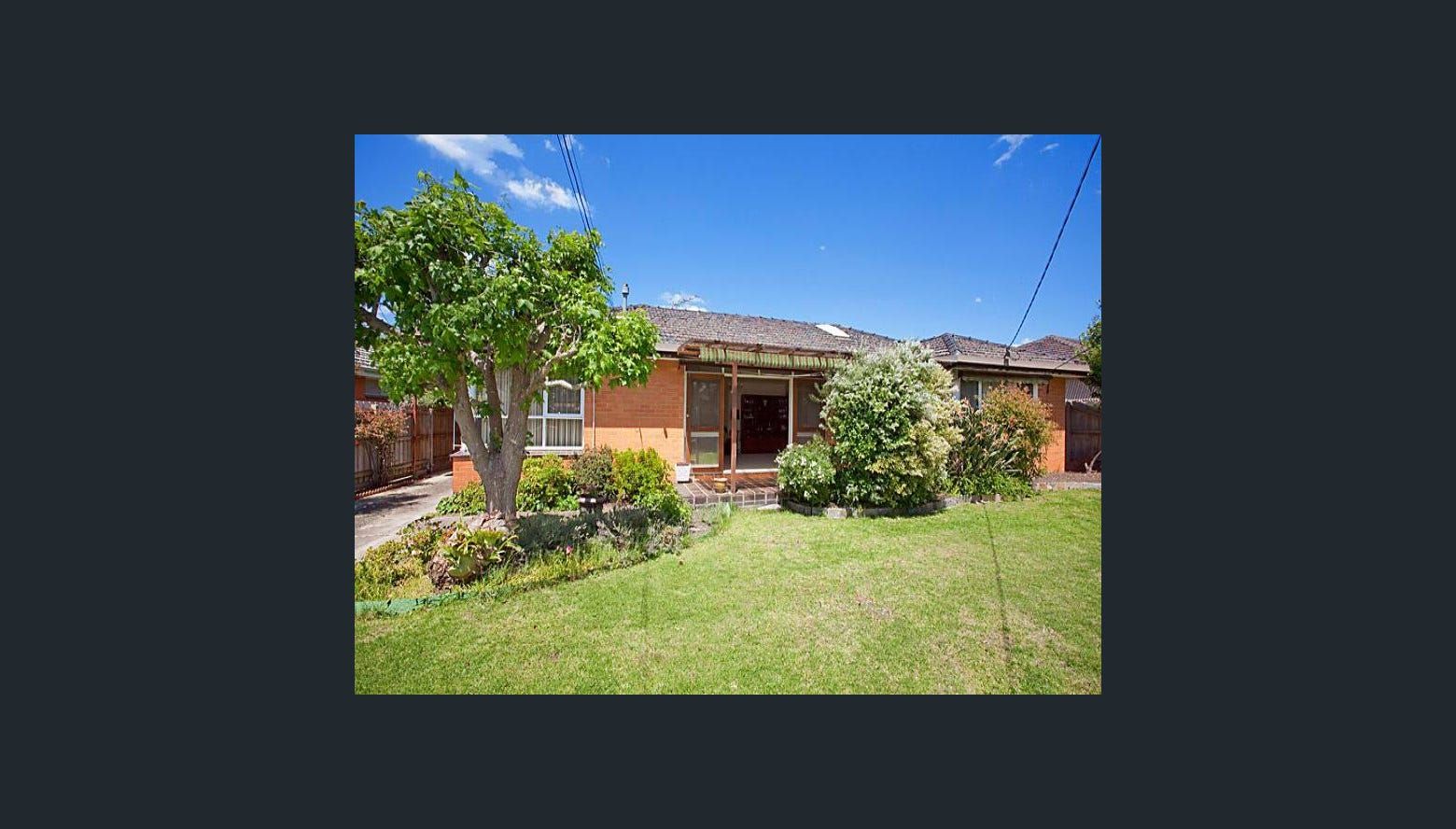 3 bedrooms House in 110 Brady Road BENTLEIGH EAST VIC, 3165