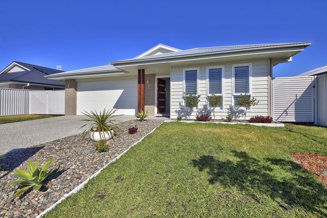 Picture of 6 Fitzroy Avenue, SOUTH WEST ROCKS NSW 2431