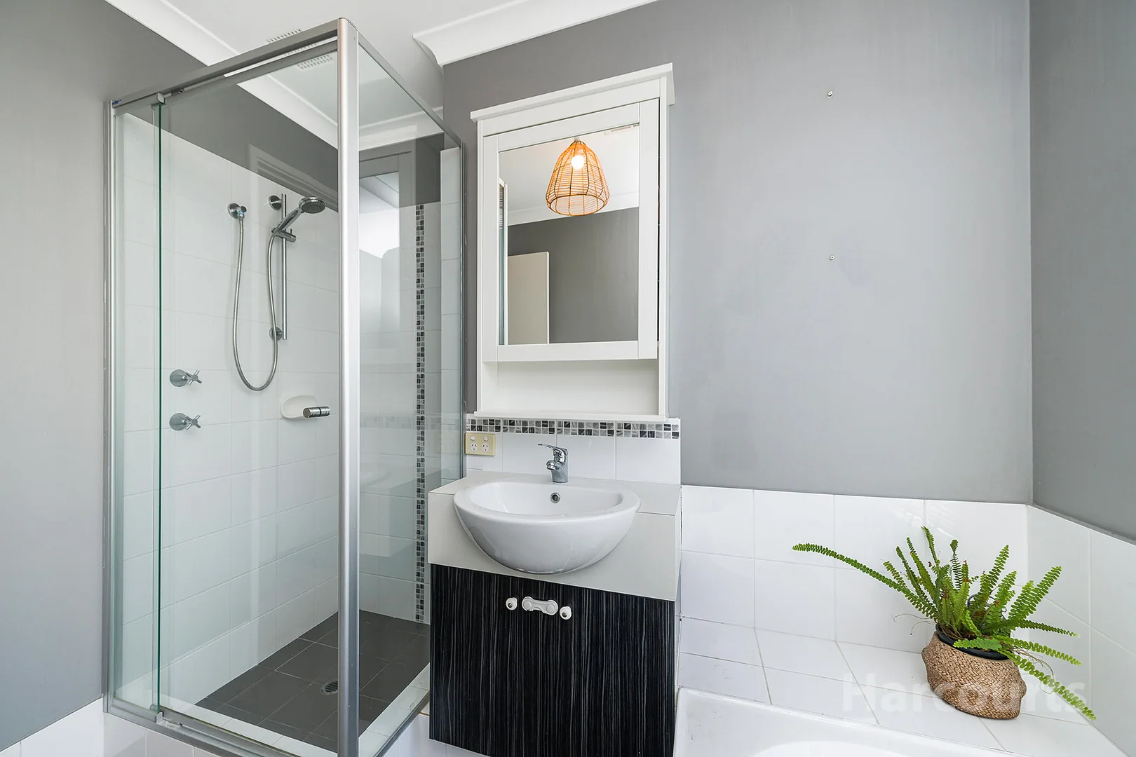 Additional image 20 of 23 Cabernet Loop, Pearsall WA 6065