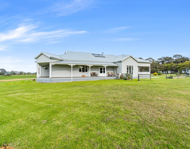 25 Broberg Close, Heyfield VIC 3858