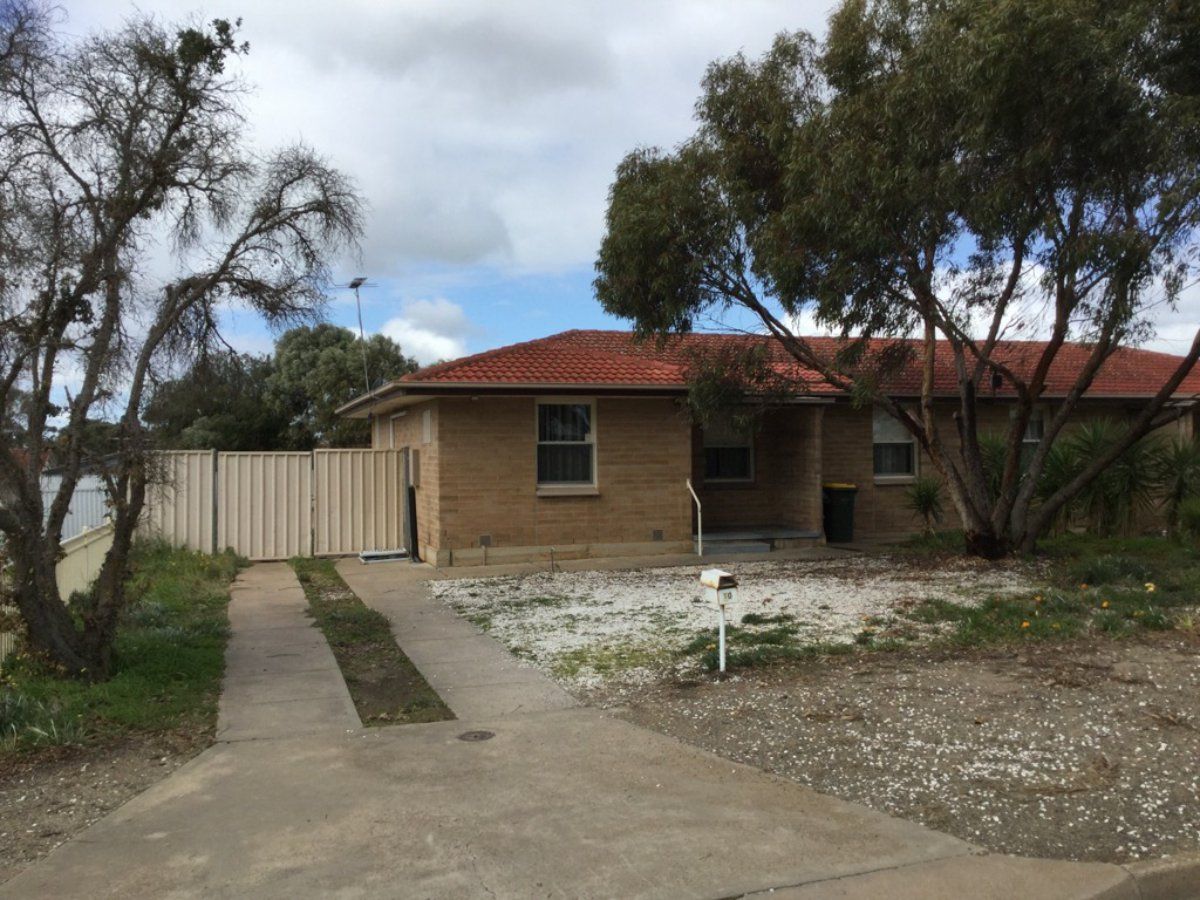 3 bedrooms House in 10 Schubert Street MURRAY BRIDGE SA, 5253