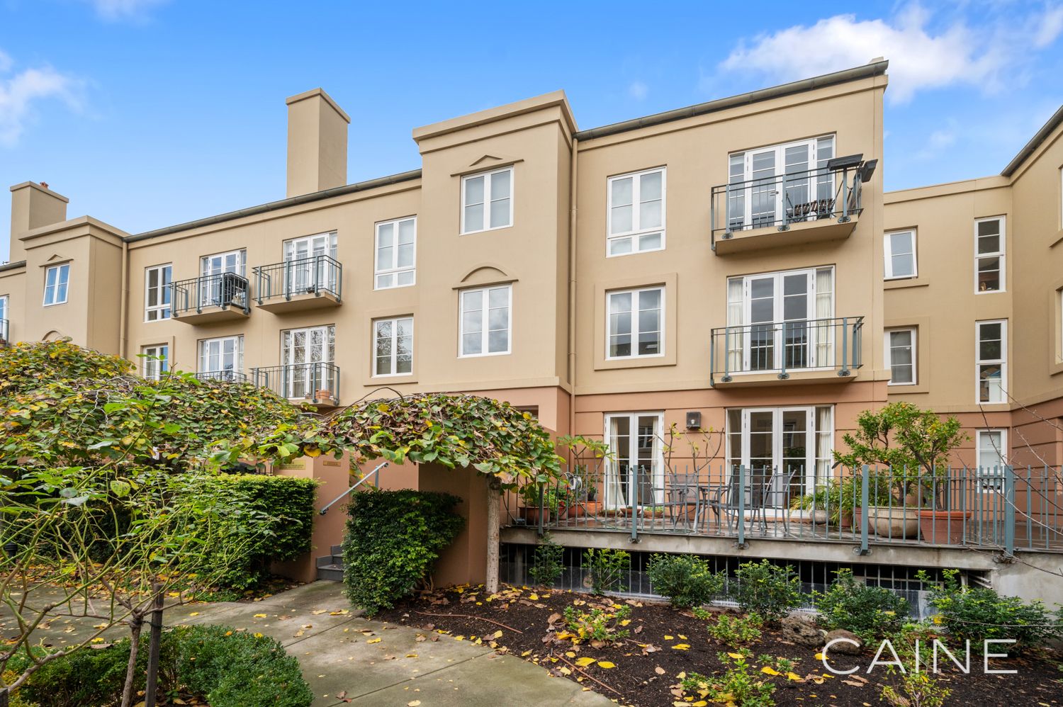3 bedrooms Apartment / Unit / Flat in 47/211 Wellington Parade South EAST MELBOURNE VIC, 3002