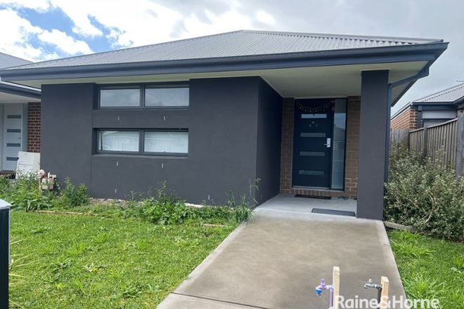 Picture of 5 Hargood Place, CRANBOURNE EAST VIC 3977